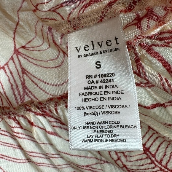 Velvet by Graham and Spencer Madelyn Sheer Printed Gauze Ruffle Tank - small - Picture 4 of 5